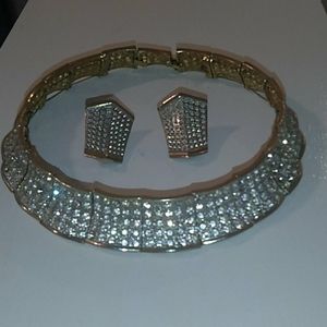 Price is firm Beautiful rhinestones necklace & earrings set.  with gold clip ons